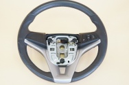 Рулевое колесо с блоком управления аудиосистемой Chevrolet Cruze